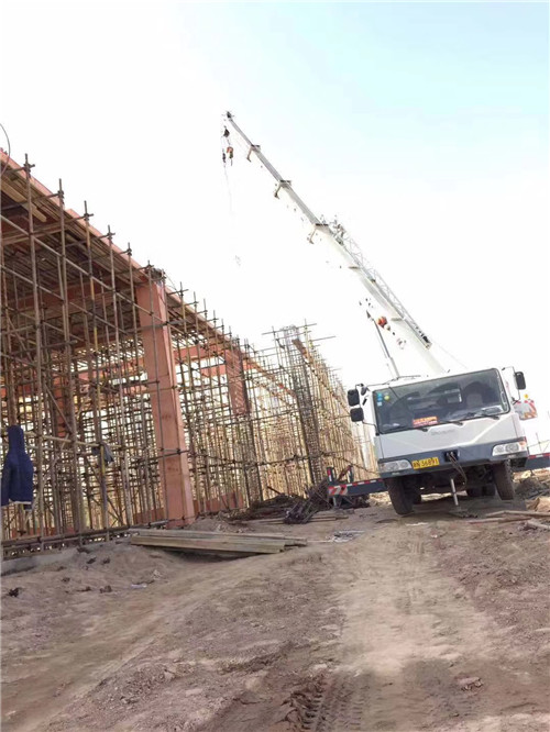 夹江县吊车作业的安全注意事项有哪些？